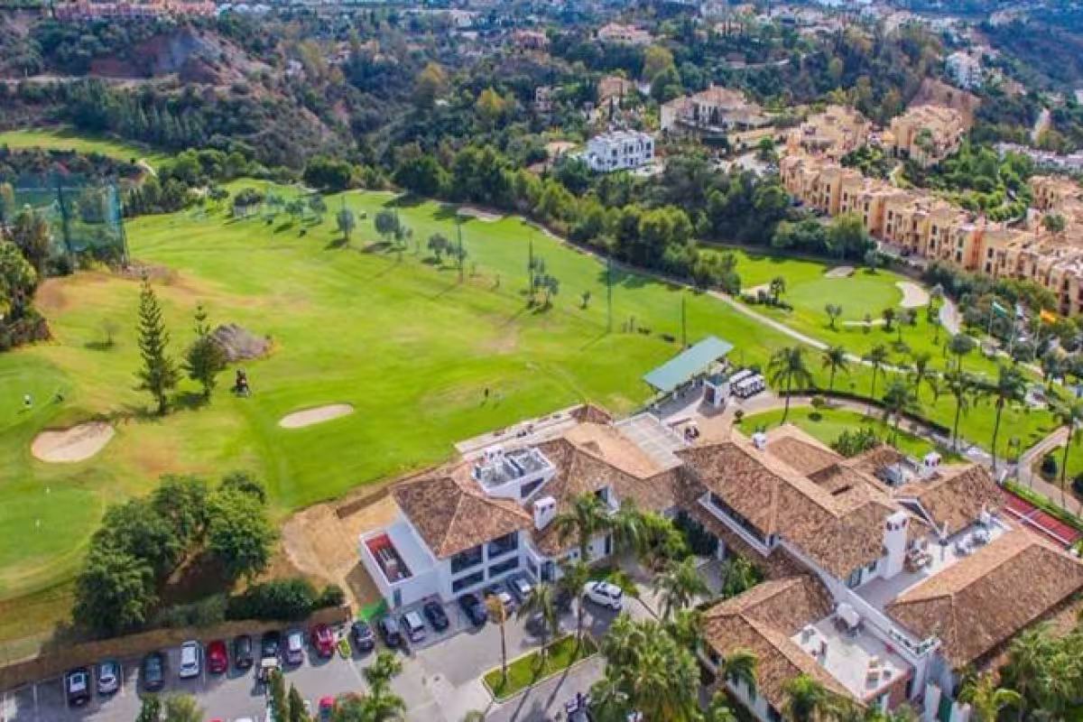 Los Arqueros Golf & Country Club