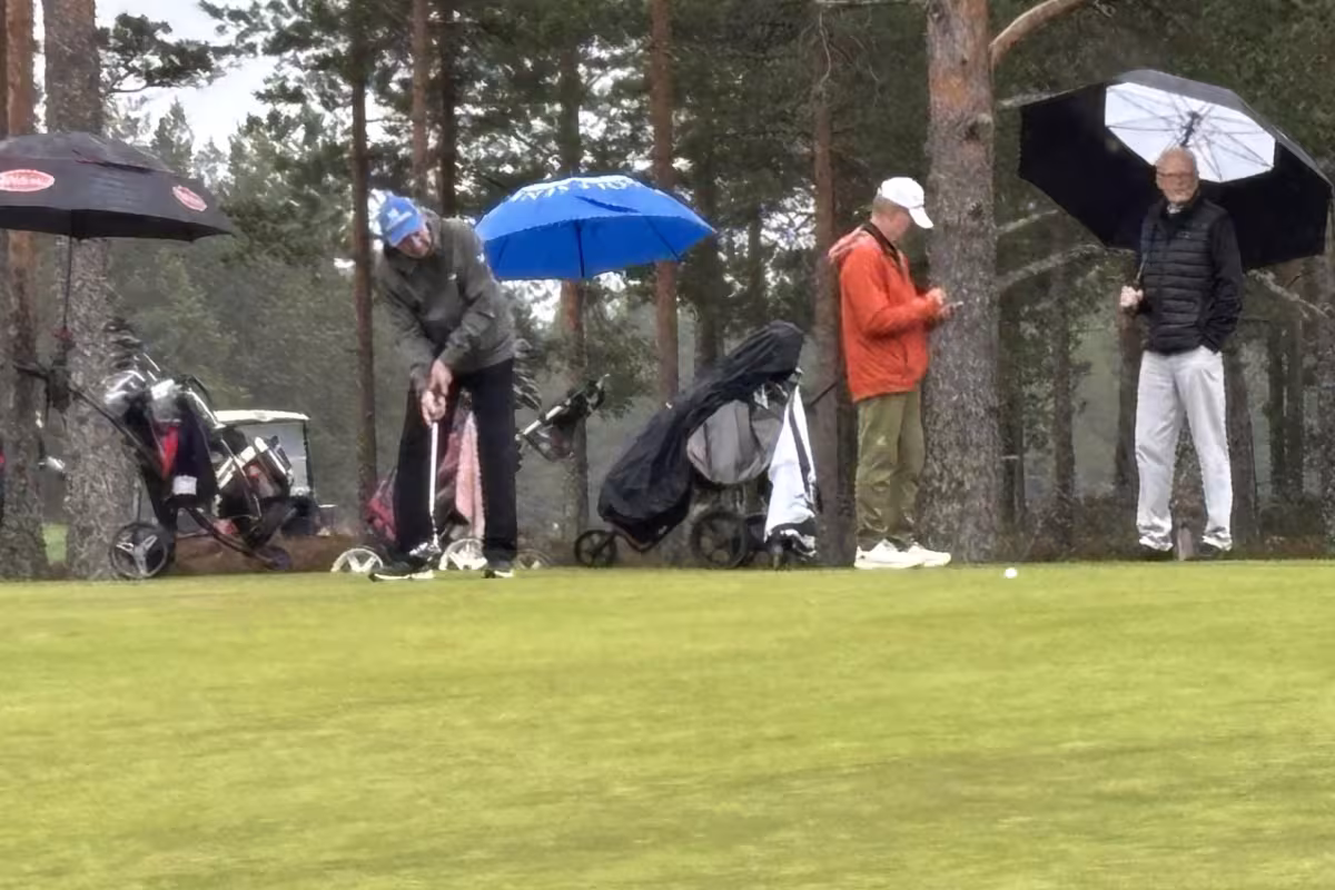 M75 Tour alkoi Alastaro Golfissa