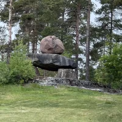 Kiviteos kentältä