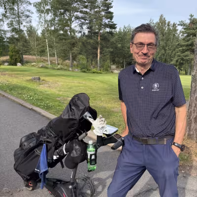 Voittajan hymy on herkässä. Veijo Suomela